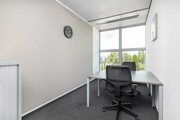 Privater Büroraum ganz auf Ihre individuellen Unternehmensbedürfnisse angepasst in Regus MUNICH, Airport