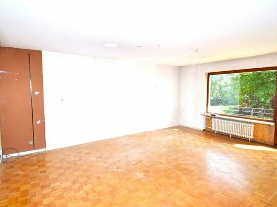 Schön geschnittene 4 Z. ETW mit Balkon und TG-Stellplatz