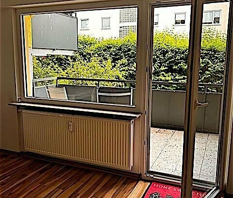 Modernisierte und sehr gut geschnittene 2,5 Zimmer Wohnung in Wiesbaden Südost