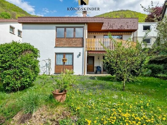 PROVISIONSFREI Charmantes Einfamilienhaus mit Einliegerwohnung in idyllischer Lage von Bad Urach.