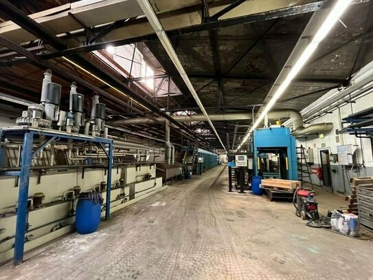 3.000 m² Lager-/ Produktionsimmobilie | sofort verfügbar |Stellplätze | RUHR REAL