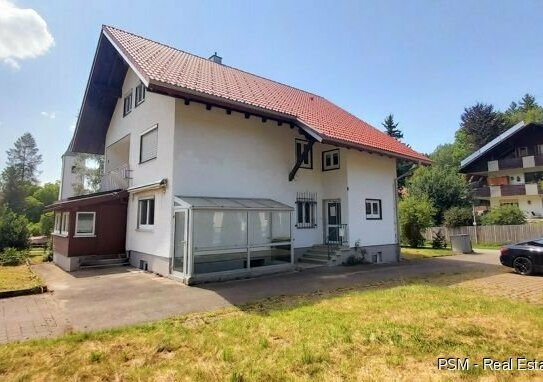 3 Familienhaus mit Werkstatt, Garage, Scheune und Baugenehmigung für ein weiteres Haus auf 1530 m² !