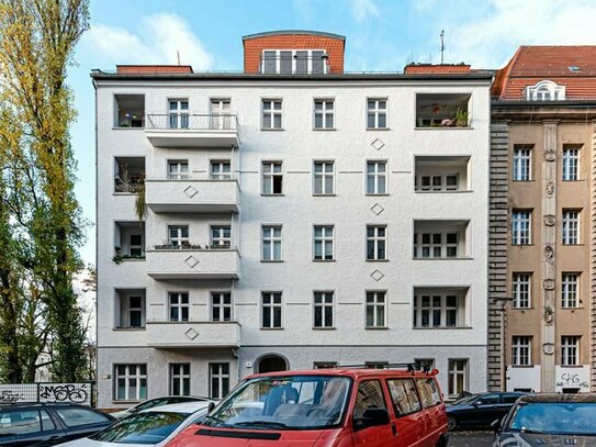 2 Zimmer mit *Balkon*: Gründerzeit-Wohnung im beliebten Friedrichshain - nahe Volkspark!