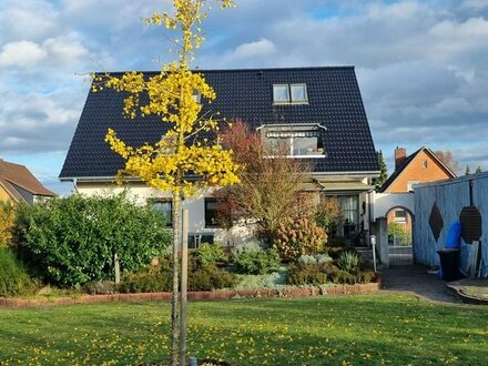 elegante 3-Zim.-Wohnung im Zweifamilienhaus