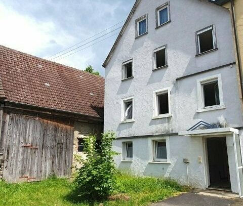 Ehemaliges landwirtschaftliches Anwesen mit Gewölbekeller in Stuppach - am Ortsrand gelegen! Teilverkauf möglich!