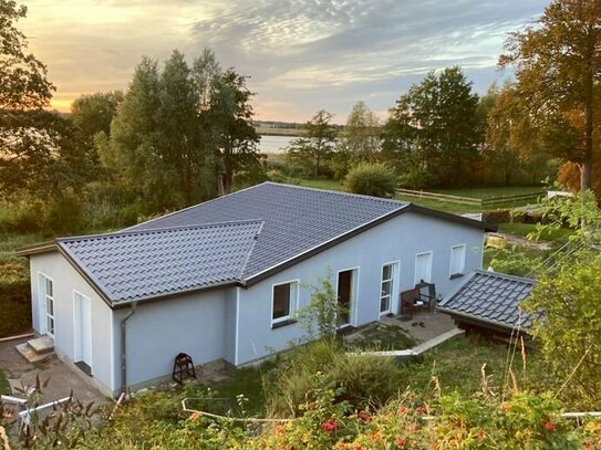 Wunderschönes Einfamilienhaus in idyllischer Lage mit Achterwasserblick