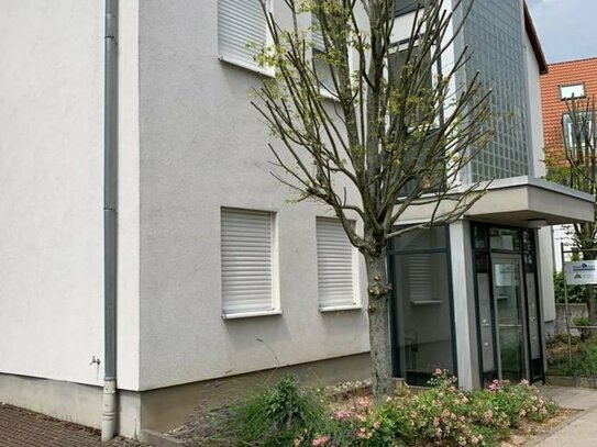 Kompaktes 2 Zimmer Büro in toller Lage - um die Ecke vom Kreishaus in Hofheim