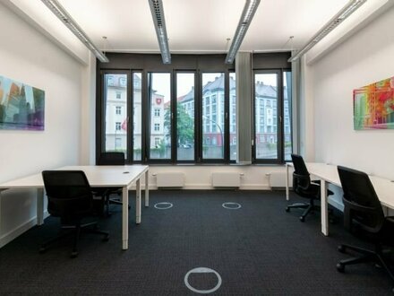Voll ausgestatteter privater Büroraum für Sie und Ihr Team in Regus Arondo Five Rings