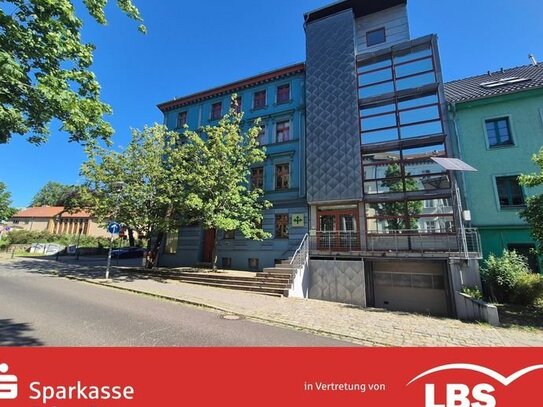 Großes Geschäftshaus in zentraler Lage von Frankfurt!