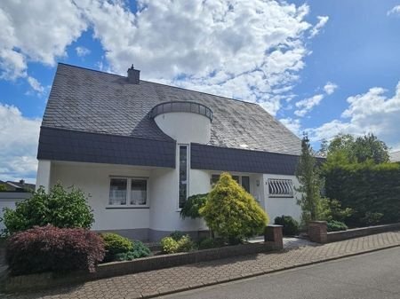 freistehendes Einfamilienhaus in Top-Lage von Dillingen-Pachtener Heide