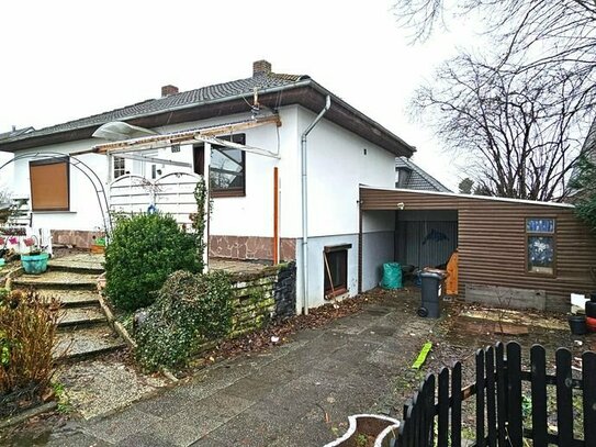 Freistehendes Einfamilienhaus mit Sanierungsbedarf in Sackgasse von Kattenturm