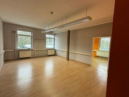 Helles Büro/Praxis in Weingarten 72m²