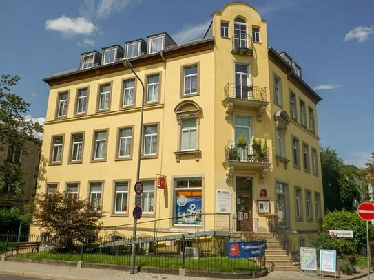 2-Zi-Dachwohnung in Uninähe ideal für Wohngemeinschaft
