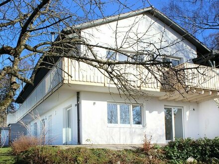 Traumlage, Erstbezug nach Komplettsanierung, 248 m2 großes 2-Familienhaus in Grabenstätt Winkl