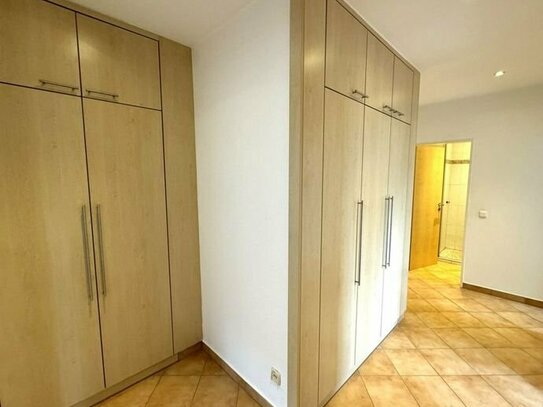 Frisch renovierte 3,5-Zimmer Wohnung in Bottrop-Lehmkuhle mit Garage!