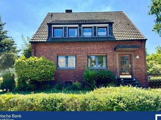 1 oder 2 Familienhaus in ruhiger Lage in Königshardt mit großem Garten wünscht sich neue Eigentümer