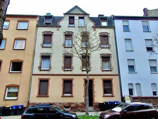 Großzügiges Mehrfamilienhaus mit neuer Heizung in zentraler Lage von Saarbrücken zu verkaufen