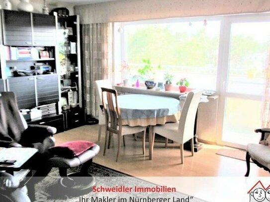 Achtung Anleger!!! Schicke 2-Zimmer-Wohnung mit Balkon und tollem Fernblick in Röthenbach/Pegnitz