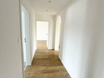 3-Zimmer in Amberg/Ammersricht mit EBK+Balkon