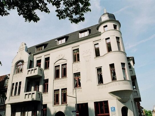 Stilvolle 3-Zimmer-Wohnung Balkon im Jugendstilhaus direkt an der Schelfkirche