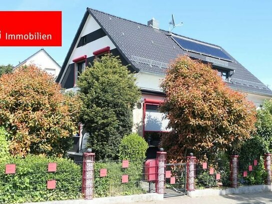 Freist. Einfamilienhaus, ruhige Lage, alter Charme mit modernen Elementen, große Kellerräume