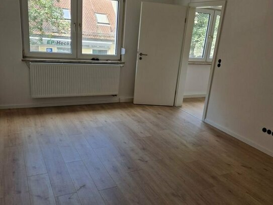 Sehr schöne 2-Zimmer-Wohnung mit Einbauküche