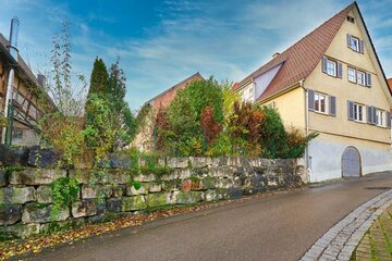 Historisches Zweifamilienhaus mit umfangreichen Möglichkeiten in Kirchberg an der Murr!