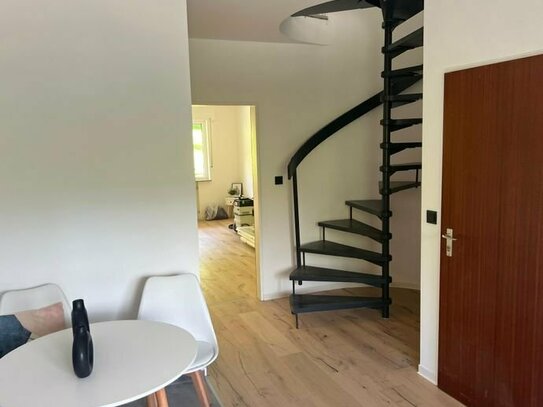 Vollständig renoviert: 5 Zimmer Maisonette Wohnung Meersburg