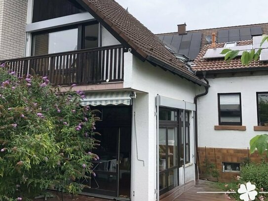 BERK Immobilien - liebevoll renoviertes Einfamilienhaus in zentraler Lage von Aschaffenburg/Damm zu verkaufen