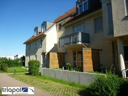 Hübsche Maisonette-Wohnung mit Einbauküche in grüner Stadtrandlage von Dresden.