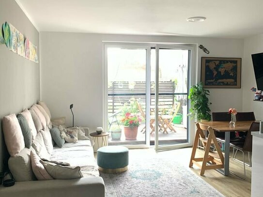 Non-Smoking 80sqm Apartment for rent in Berlin Köpenick with 14sqm South Terrace