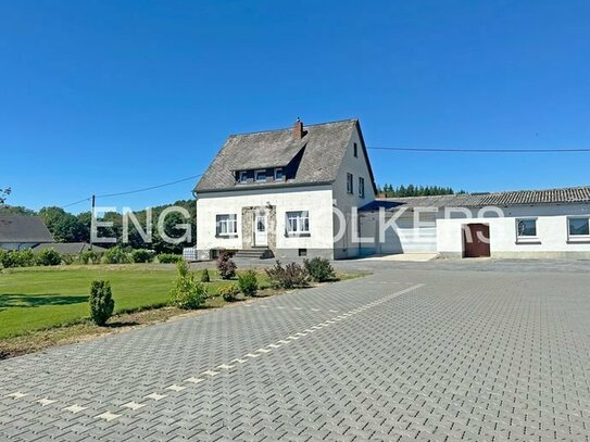 Wohnhaus mit Halle und potentiellem Grundstück in direkter Nähe zum Nürburgring/Eifel