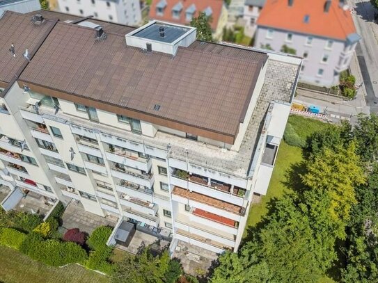 Helle 4-Zimmer-Penthouse-Wohnung mit 360-Grad-Rundumblick in Augsburg-Pfersee in Bahnhofsnähe