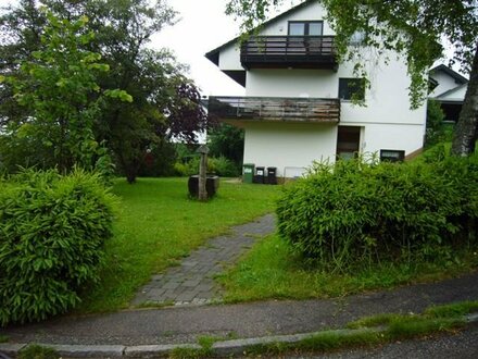 Sonnige 5-Zimmer Wohnung mit Balkon und Glasfaseranschluss in Furtwangen-Neukirch