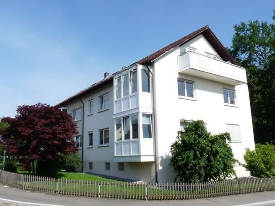 GEMÜTLICH UNTERM DACH! 2-Zimmerwohnung mit grossem Ost-Balkon in RV-Oberzell