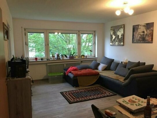 neu renovierte helle 2 Zimmer-Wohnung mit Balkon