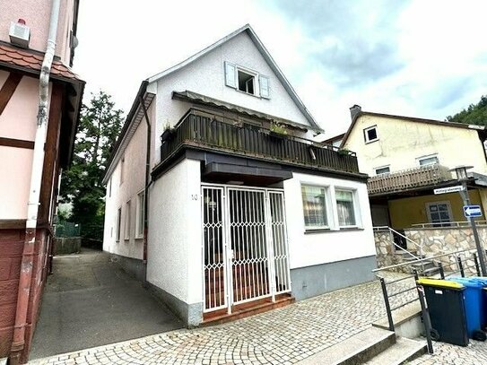 Freistehendes 2 Familienhaus + Baugrundstück in Schramberg