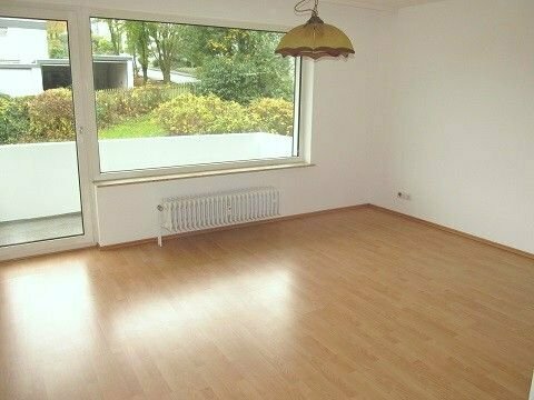 WOHNEN IM "FULL-SERVICE-HAUS" GEMÜTLICHES APARTEMENT MIT SÜD-BALKON IN TOPP-LAGE, SOFORT FREI!