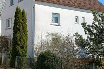 Zweifamilienhaus in Heuchelheim-Kinzenbach zu verkaufen.