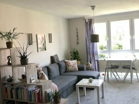 Suche Zwischenmieter für 6 Monate ab August oder September für schöne 2-Zimmer Wohnung in Stuttgart Vaihingen, Nähe Uni…