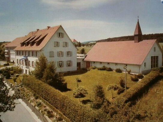 Historisch bedeutsames Mehrfamilienhaus "Albert-Schweitzer-Haus" mit viel Potential!