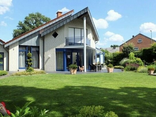 Fulminantes Architektenhaus mit Traumgarten auf 1.071 m² Sonnengrundstück