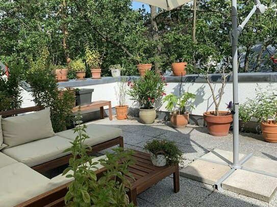 Attraktive Maisonette-Dachgeschosswohnung mit großer Dachterrasse