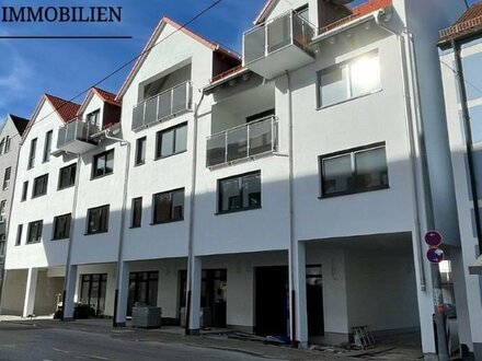 WEIGERT: *ERSTBEZUG* Exklusive 3-Zimmer-Wohnung mit Loggia, Balkon & TG-Stellplatz in FFB
