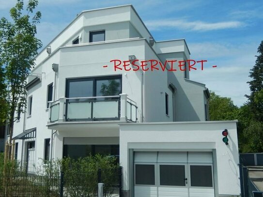 Charmantes Apartment mit Privatgarten in ruhiger Lage - in 2 Monaten einziehen!