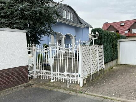 Außergewöhnliche, großzügige 2 Z - DG.Wohnung in Rodgau-Weiskirchen zu vermieten !