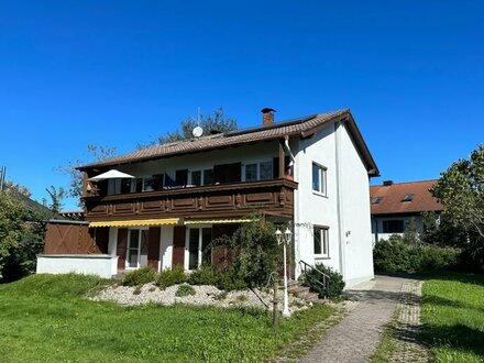 Saniertes Zweifamilienhaus mit großem Grundstück in Schongau