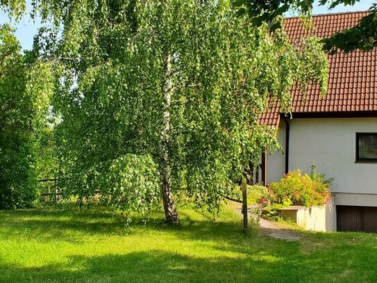 Einfamilienhaus mit 5 Zimmern und Terrasse mit herrlichem unverbaubarem Ausblick in Ramsdorf zu verkaufen.