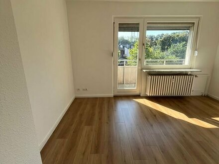 Kürzlich renovierte 2-Zimmer-Wohnung mit Balkon in Duisburg
