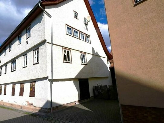 Wohnhaus in Fachwerkbauweise (Einzeldenkmal) auf über 3.000 m² Grundstück